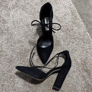 STEVE MADDEN Black Suede Heels